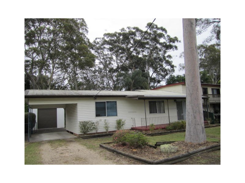 18 Kauai Ave, Chittaway Bay NSW 2261
