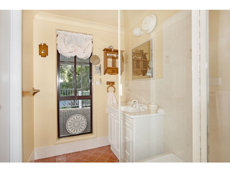 25 South Crescent, North Gosford NSW 2250