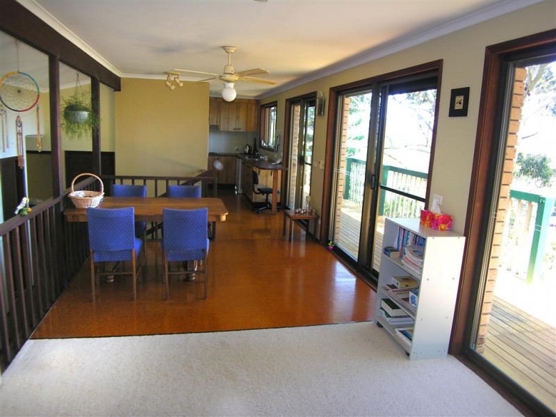 4 Margaret Rose Drive, East Gosford NSW 2250