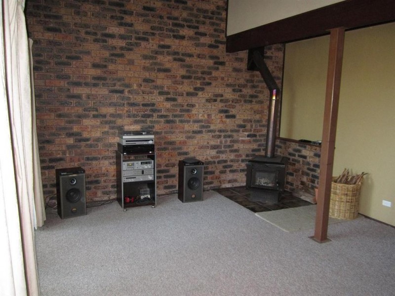 4 Margaret Rose Drive, East Gosford NSW 2250