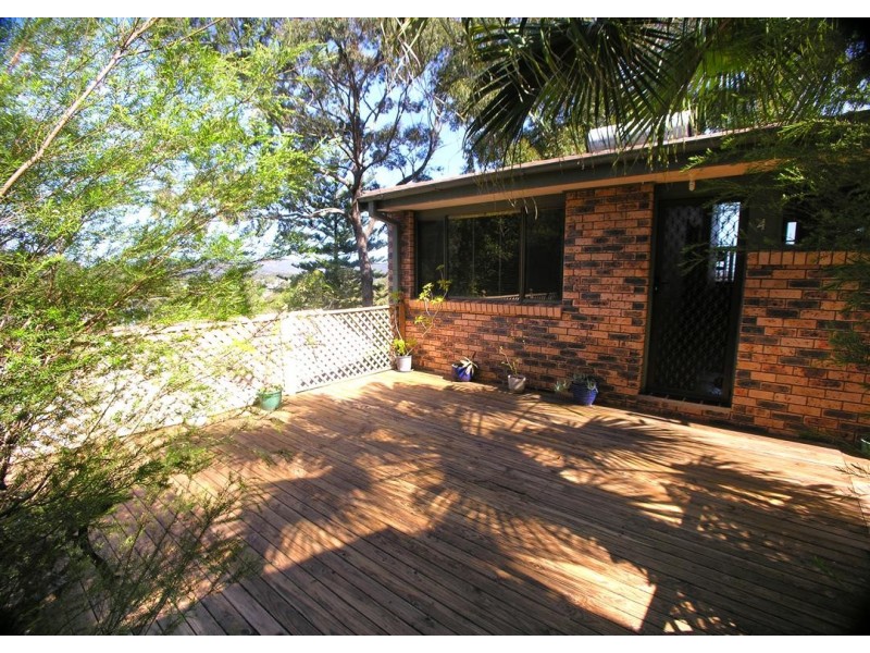 4 Margaret Rose Drive, East Gosford NSW 2250