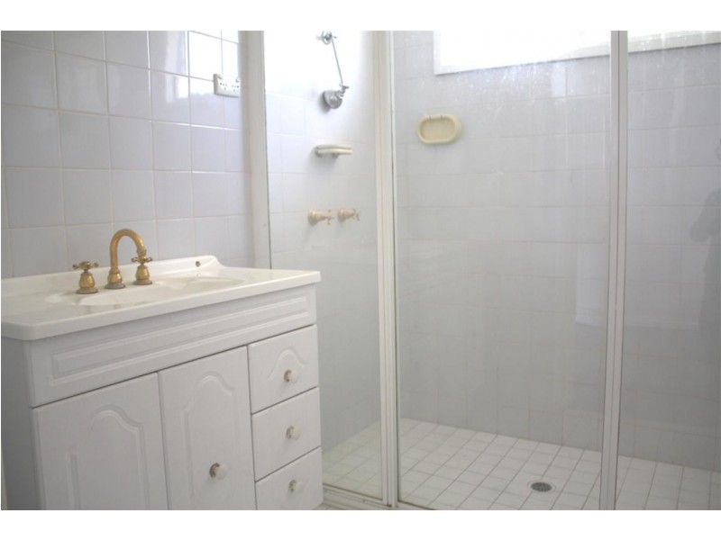 563 Pacific Highway, Wyoming NSW 2250