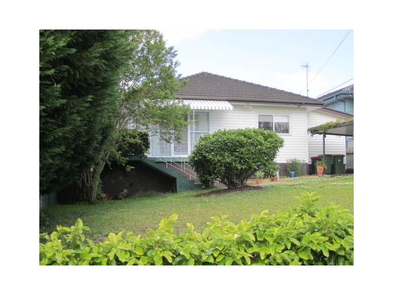 6 Dolly Ave, Springfield NSW 2250