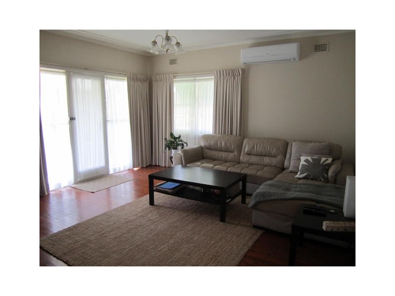 6 Dolly Ave, Springfield NSW 2250