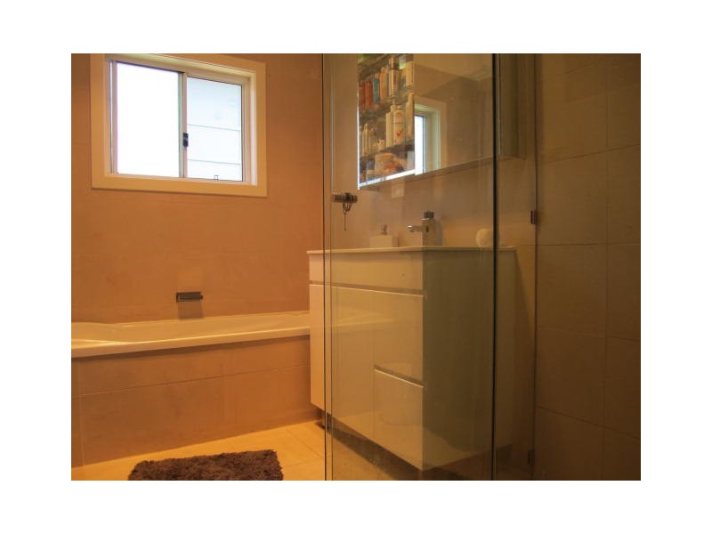 6 Dolly Ave, Springfield NSW 2250