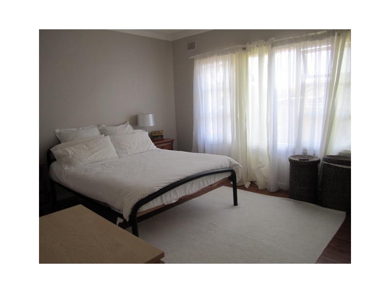 6 Dolly Ave, Springfield NSW 2250