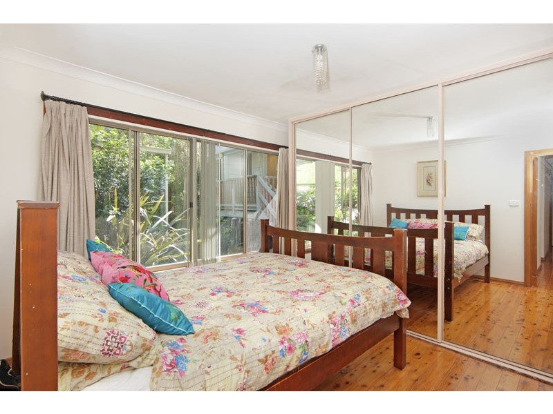 2 Margaret Rose Drive, East Gosford NSW 2250