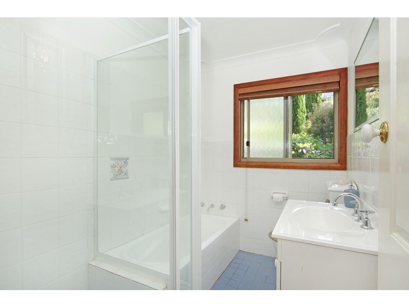 2 Margaret Rose Drive, East Gosford NSW 2250