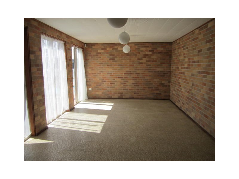 83 Caroline Street, East Gosford NSW 2250