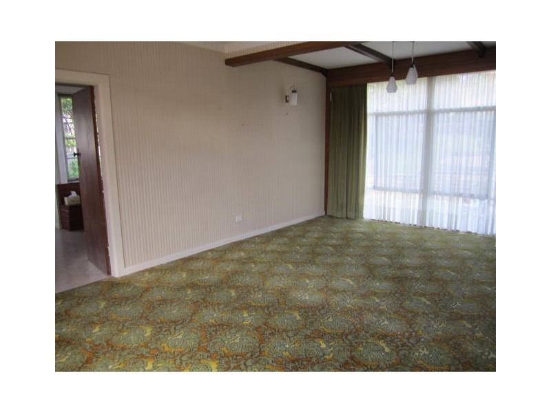 83 Caroline Street, East Gosford NSW 2250