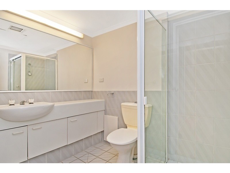 55/91-95 John Whiteway Drive, Gosford NSW 2250