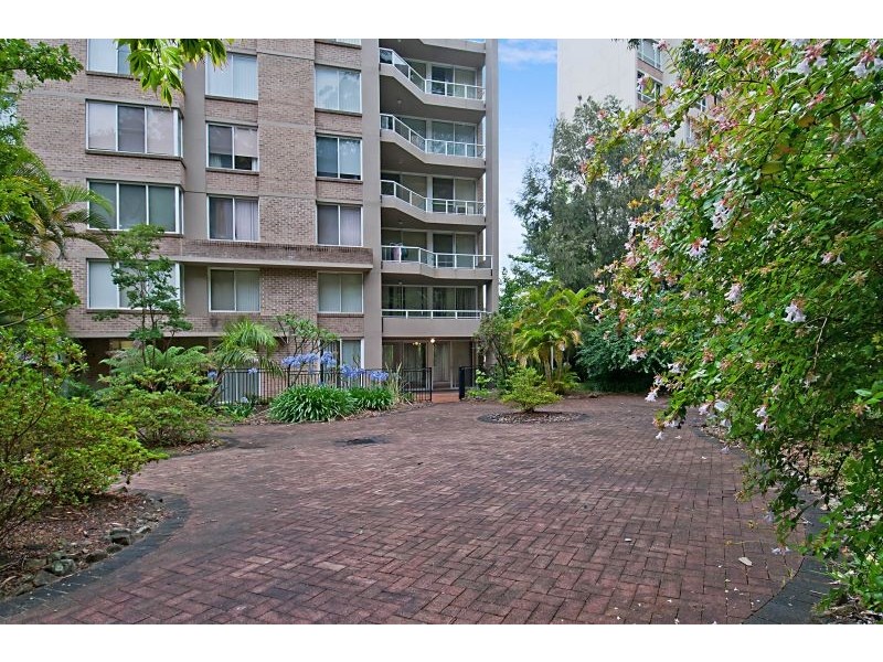 55/91-95 John Whiteway Drive, Gosford NSW 2250