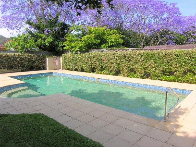 2/187-189 Albany Street, Point Frederick NSW 2250