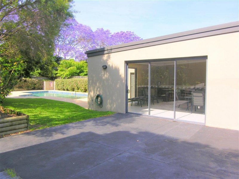 2/187-189 Albany Street, Point Frederick NSW 2250
