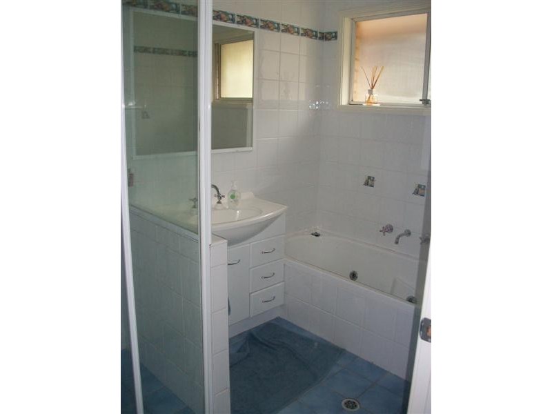 16 Dena Street, Narara NSW 2250