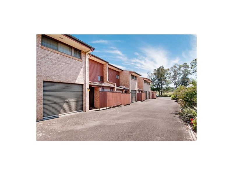 4/20 Russell Street, East Gosford NSW 2250