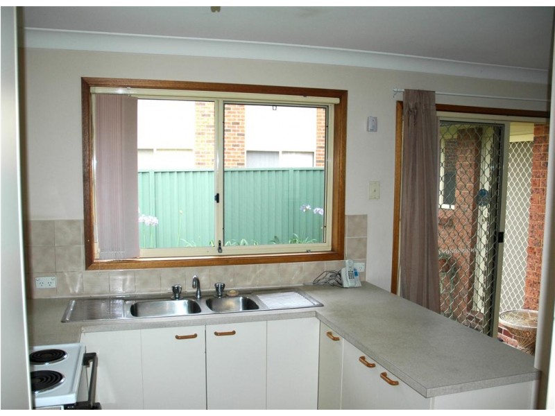 2/43 Webb Street, East Gosford NSW 2250