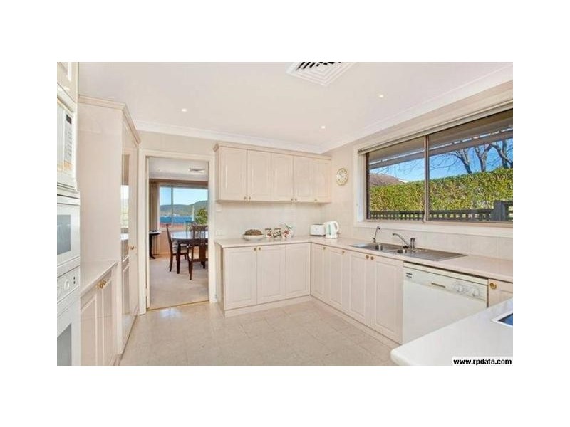 41 Albany Street, Point Frederick NSW 2250