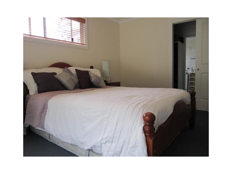 76 Karwin Avenue, Springfield NSW 2250