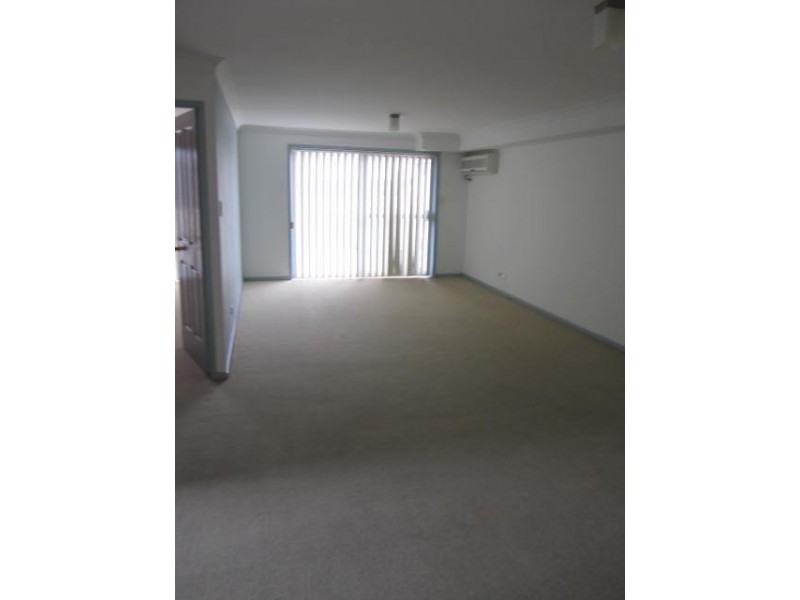 4/85-87 Faunce Street, Gosford NSW 2250