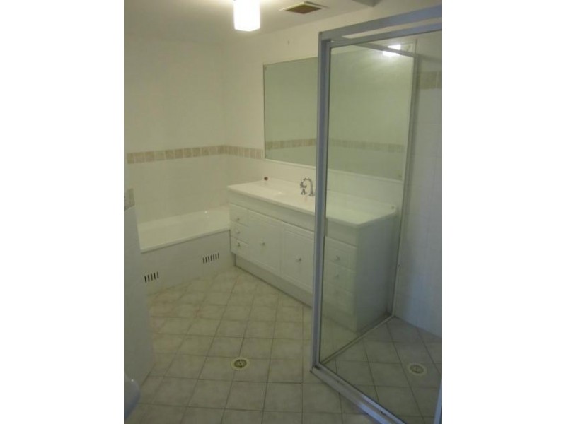 4/85-87 Faunce Street, Gosford NSW 2250