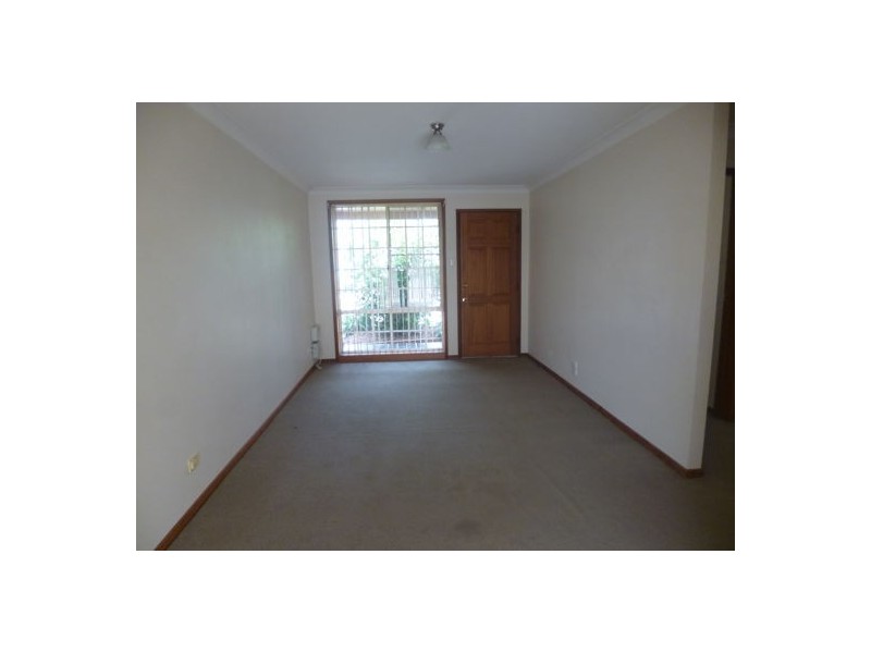 2/17 Althorp Street, East Gosford NSW 2250