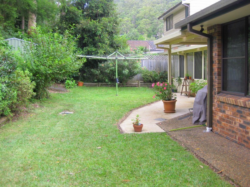 6 Callemondah Avenue, North Gosford NSW 2250