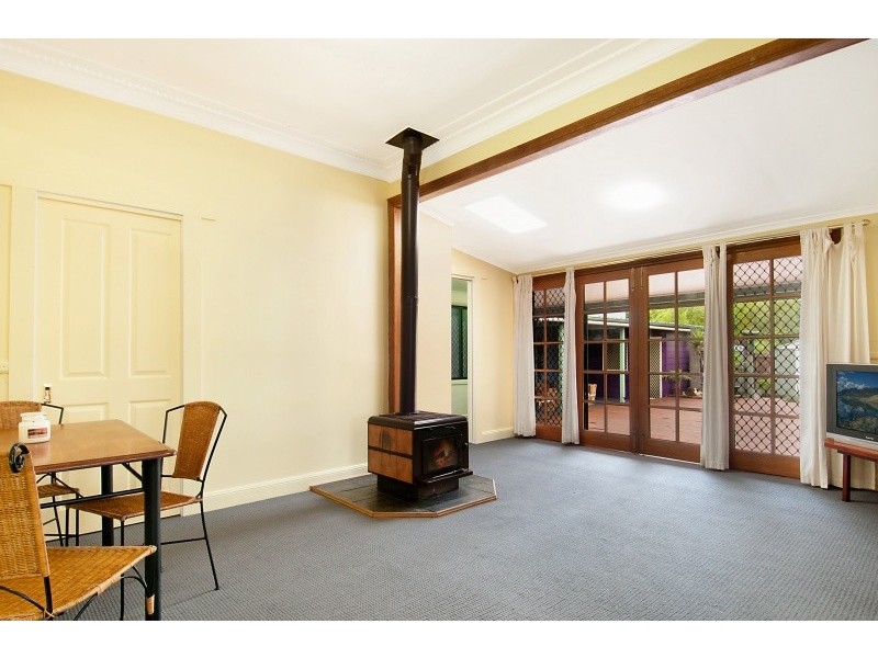 14 Laycock Street, Wyoming NSW 2250