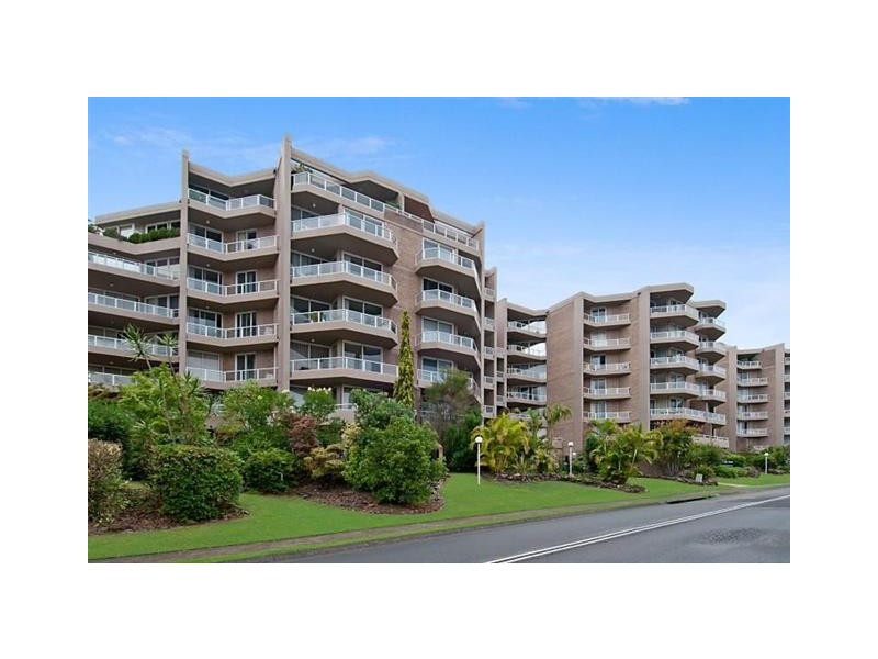 55/91-95 John Whiteway Drive, Gosford NSW 2250