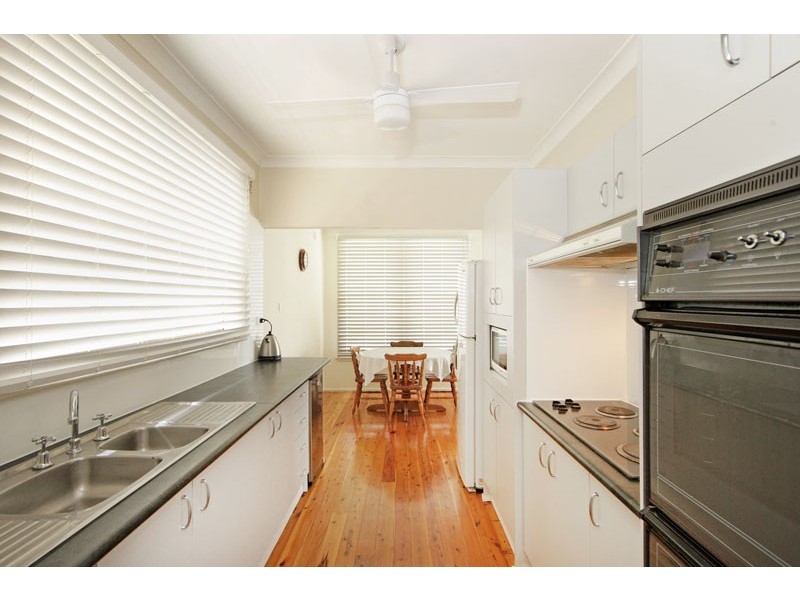 35 Henry Parry Drive, East Gosford NSW 2250