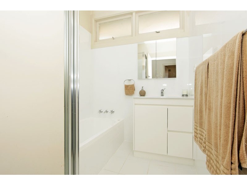 35 Henry Parry Drive, East Gosford NSW 2250