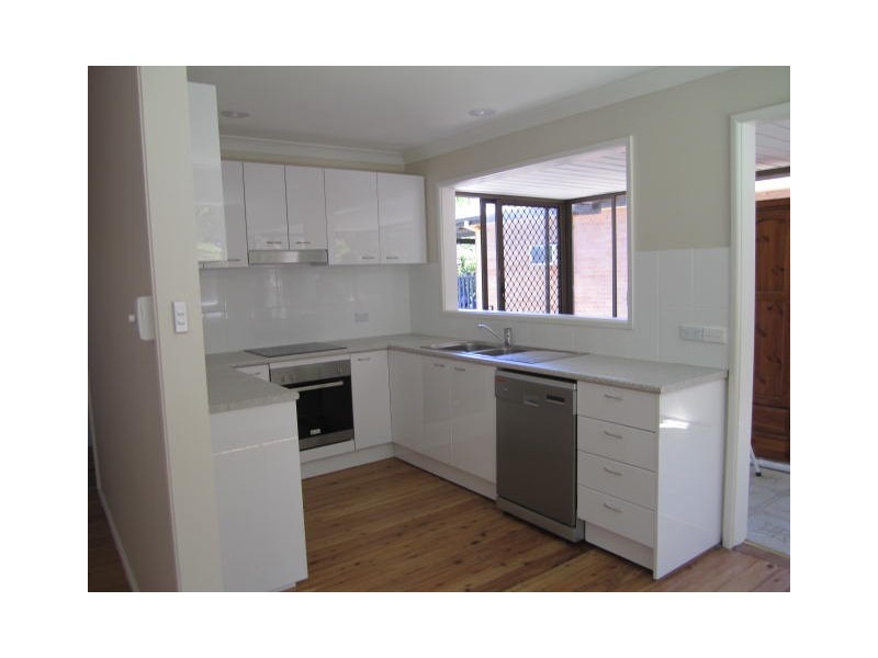 32 Lynette Crescent, East Gosford NSW 2250