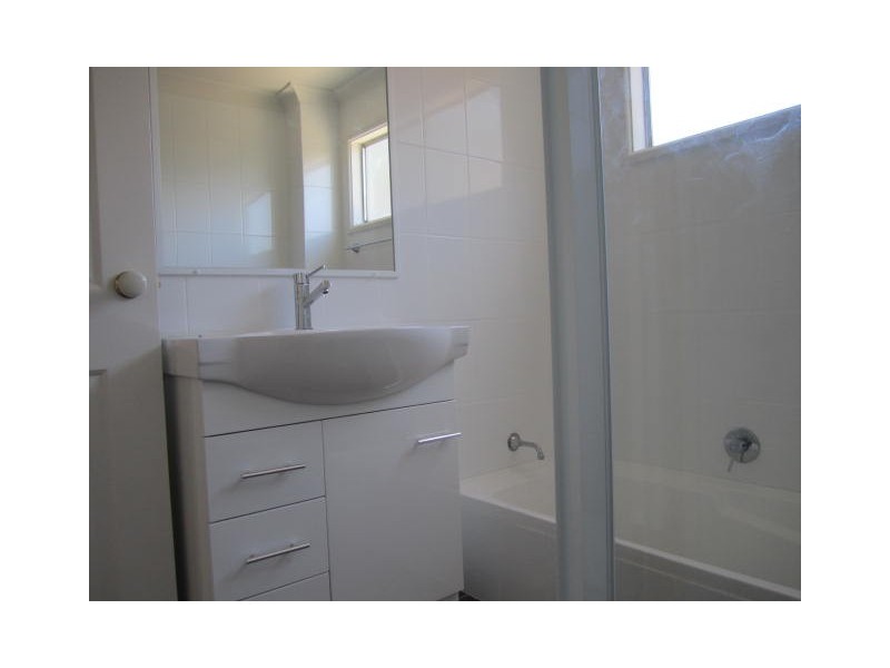 32 Lynette Crescent, East Gosford NSW 2250