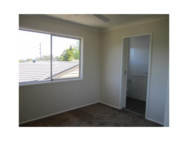 32 Lynette Crescent, East Gosford NSW 2250