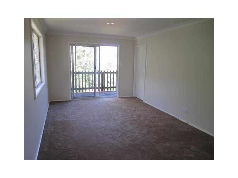 32 Lynette Crescent, East Gosford NSW 2250