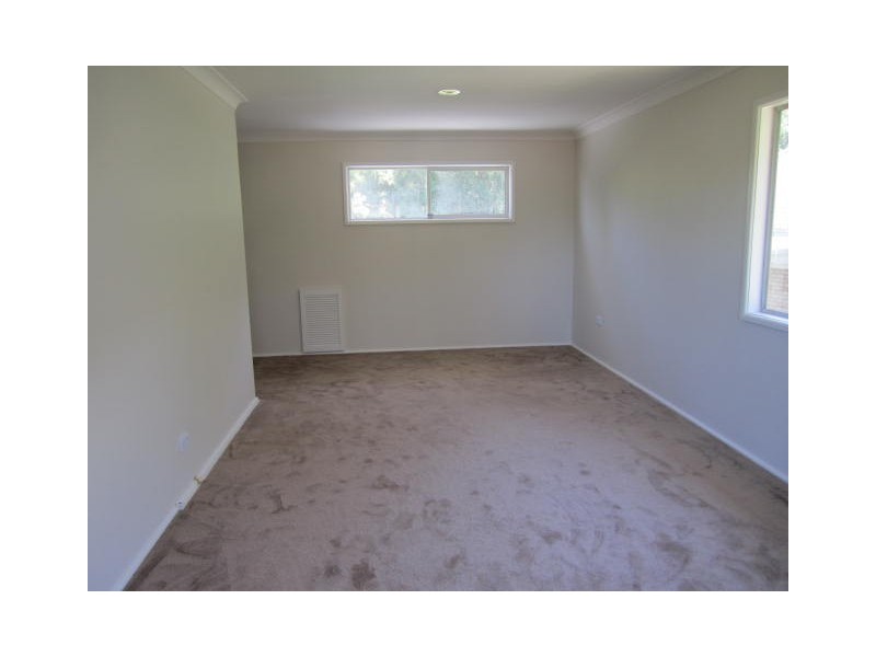 32 Lynette Crescent, East Gosford NSW 2250