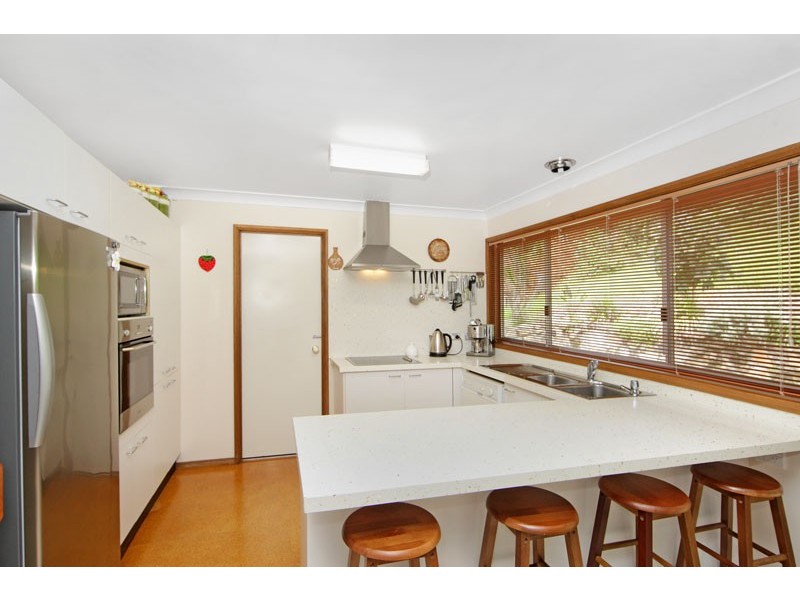 9 Page Close, Wyong NSW 2259