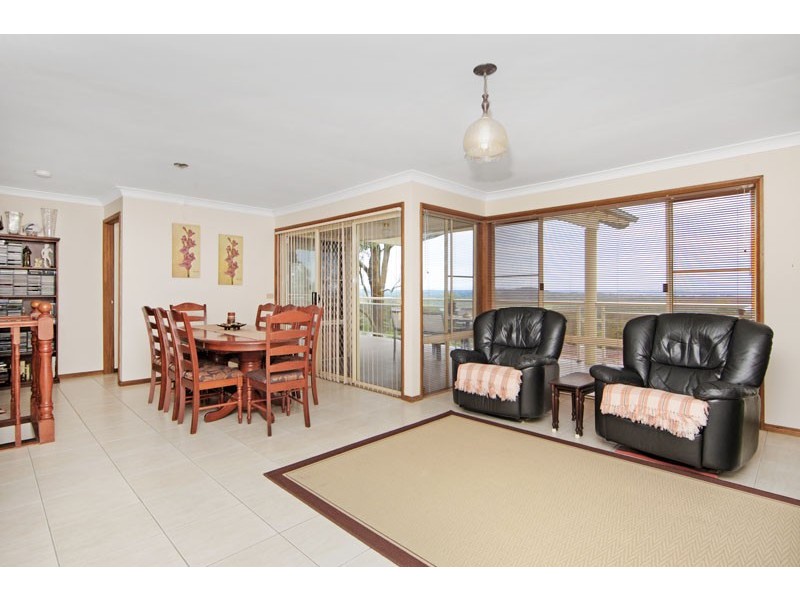 9 Page Close, Wyong NSW 2259