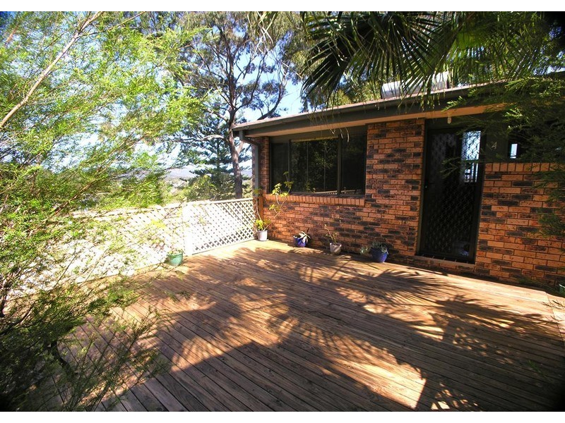 4 Margaret Rose Drive, East Gosford NSW 2250