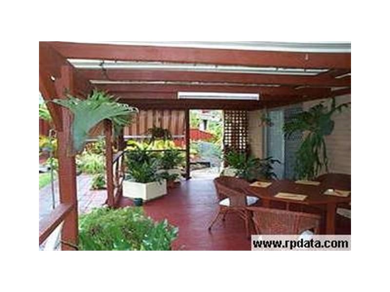 15 Mathews Parade, Point Clare NSW 2250