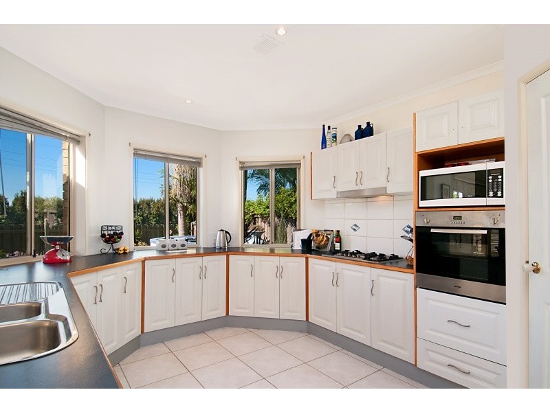 12 Caralee Place, Tumbi Umbi NSW 2261