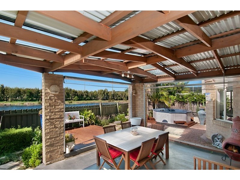 12 Caralee Place, Tumbi Umbi NSW 2261