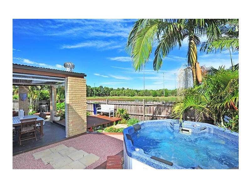 12 Caralee Place, Tumbi Umbi NSW 2261