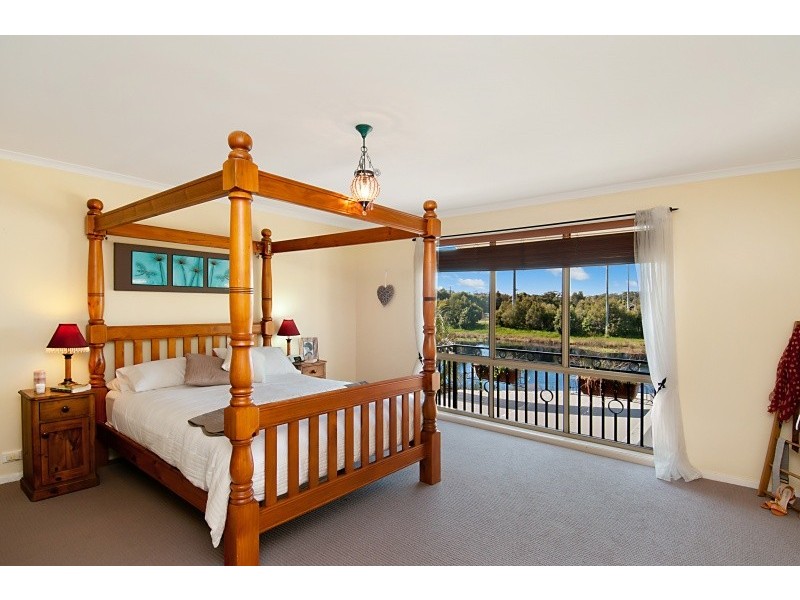 12 Caralee Place, Tumbi Umbi NSW 2261