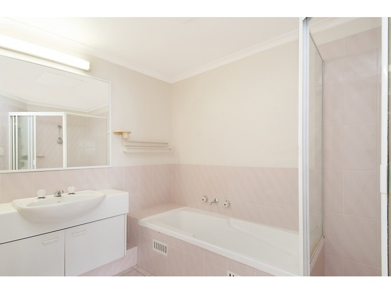 39/91-95 John Whiteway Drive, Gosford NSW 2250