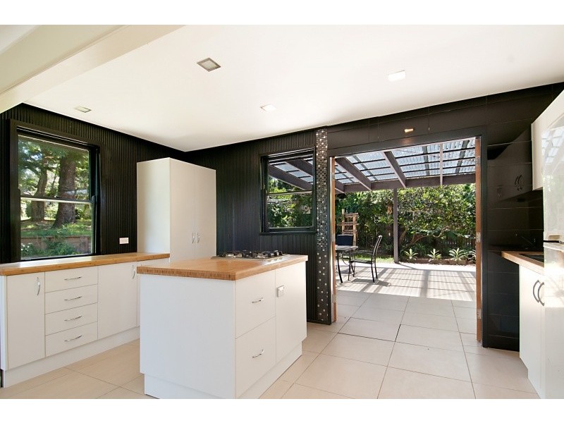 32 Cary Crescent, Springfield NSW 2250