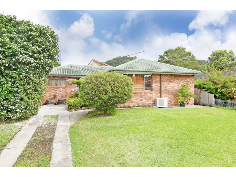 4 Ferguson Close, West Gosford NSW 2250