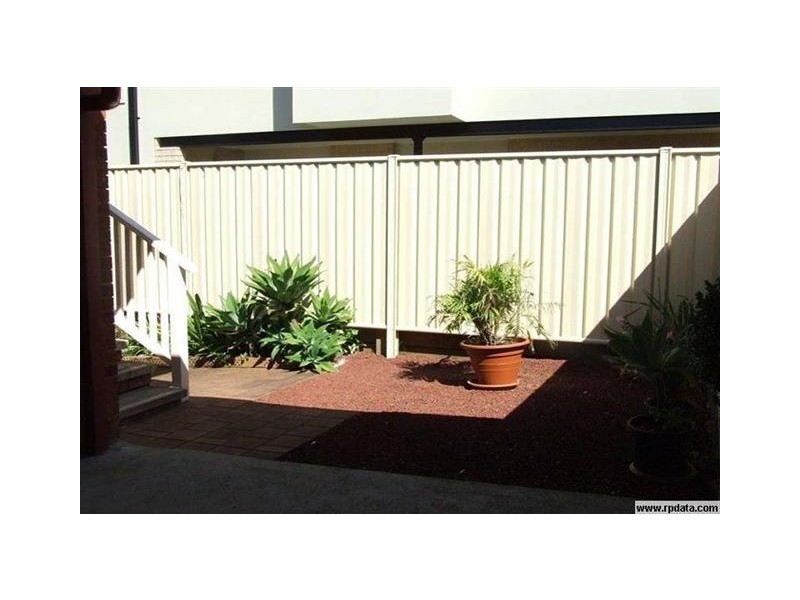 4/42 York Street, East Gosford NSW 2250