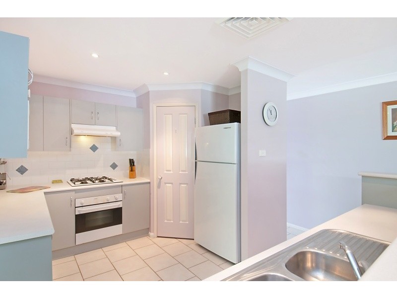 18 Camden Way, Watanobbi NSW 2259