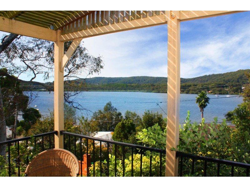 12 Wharf Street, East Gosford NSW 2250